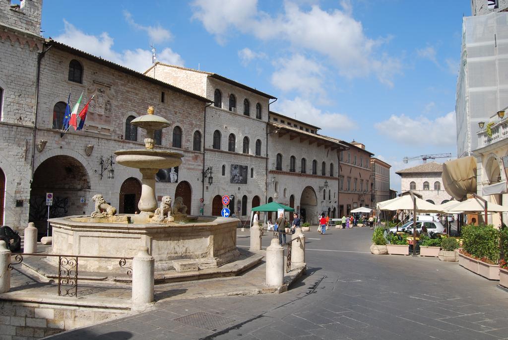 Albergo La Rocca أسيسي المظهر الخارجي الصورة